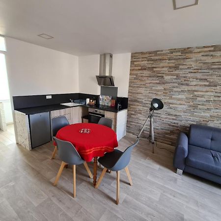 Appartement 60M2 Rdc Avec Jardin Saint-Genis-des-Fontaines ภายนอก รูปภาพ