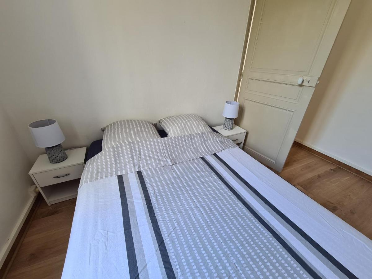 Appartement 60M2 Rdc Avec Jardin Saint-Genis-des-Fontaines ภายนอก รูปภาพ