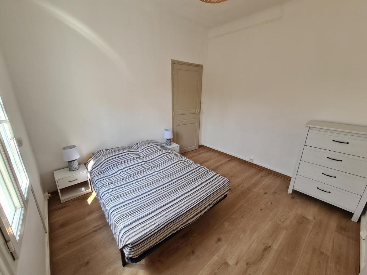 Appartement 60M2 Rdc Avec Jardin Saint-Genis-des-Fontaines ภายนอก รูปภาพ